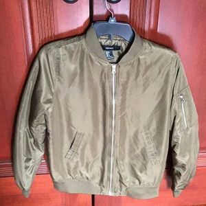 FOREVER 21 OLIVE GREEN BOMBER JACKET